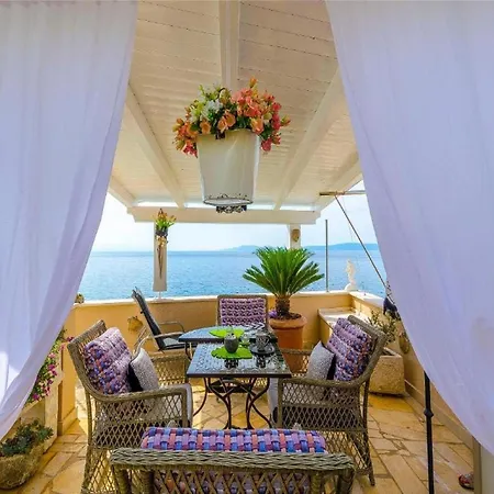 Nives - One Bedroom A2 شقة