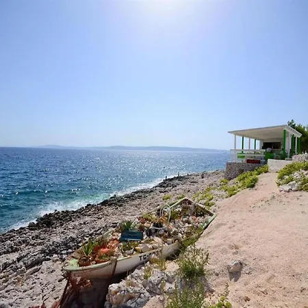 Nives - One Bedroom A2 *