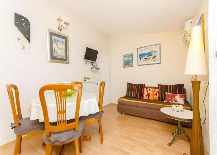 Nives - One Bedroom A2 公寓 *