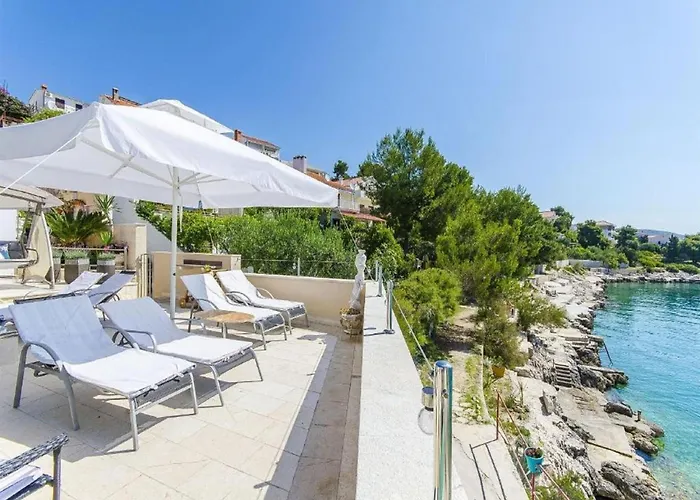 Nives - One Bedroom A2