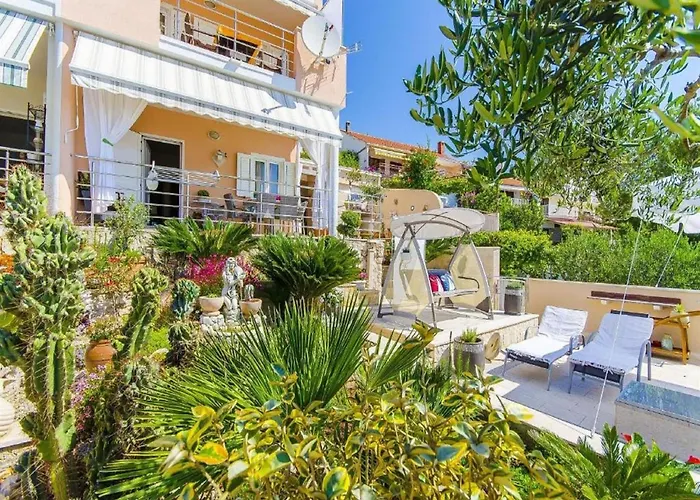 Nives - One Bedroom A2 *