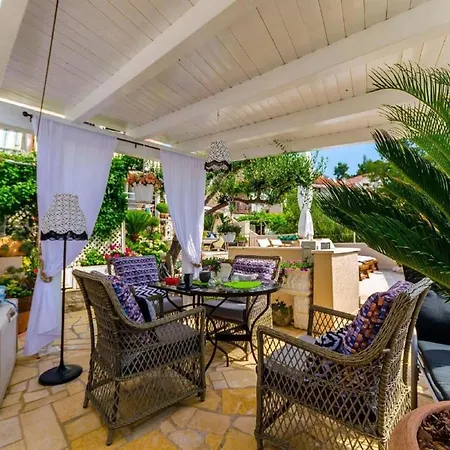 Appartamento Nives - One Bedroom A2 *