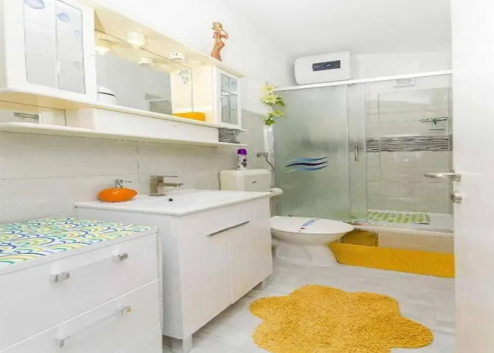 Nives - One Bedroom A2 Apartment