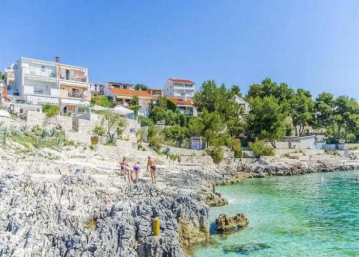 Nives - One Bedroom A2 * Trogir